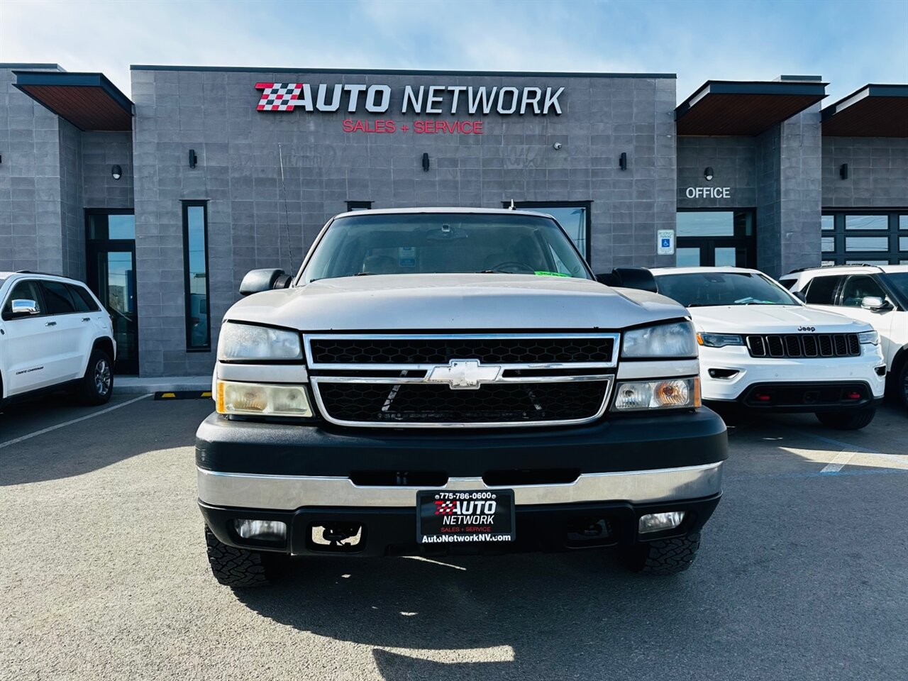 2006 Chevrolet Silverado 2500 LT 4dr Crew Cab - Photo 4 - Reno, NV 89502