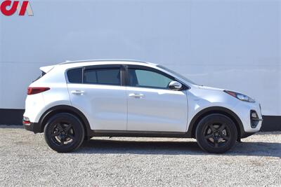 2020 Kia Sportage S AWD 4dr SUV! Back Up Camera! Blind Spot Monitor! Lane Assist! Eco/Sport/Snow Drive Modes! Center Lock Diff! Apple CarPlay! Android Auto! Heated Leather Seats! Tow Hitch! - Photo 6 - Portland, OR 97266