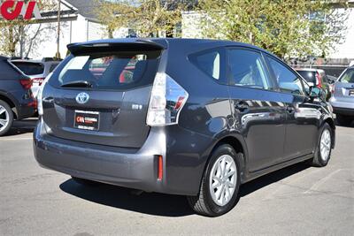 2014 Toyota Prius v Three  Bluetooth! Back Up Camera! EV/ECO/PWR  MODE! All Weather Cargo Mat And Privacy Cover! 44 City MPG! 40 HWY MPG! - Photo 4 - Portland, OR 97266