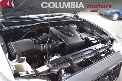 2018 Toyota Tacoma TRD Off-Road  4x4 4dr Double Cab 5.0 ft SB! Toyota Safety Sense! Dynamic Radar Cruise Control! Lane Assist! Back-Up Camera! 4H & 4L! Bluetooth! GPS Navigation! Qi Wireless Charger! Pathfinder AT Tires! - Photo 32 - Portland, OR 97266