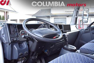 2023 Chevrolet Box Truck 5500XD LCF Diesel 18FT  2WD Reg Cab 176 " **BY APPOINTMENT ONLY**  Back-Up Cam! USB & AUX Input! Waltco Liftgate! Extended Powertrain Warranty Included! - Photo 3 - Portland, OR 97266