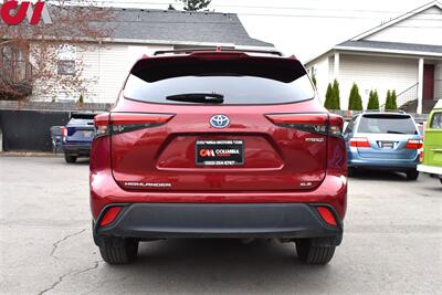 2021 Toyota Highlander Hybrid XLE  AWD 4dr SUV Safety Sense 2.5+! EV, ECO, & Sport Modes! Touch-Screen w/Back Up Cam! Third Row Seating! Bluetooth! Heated Leather Seats! Sunroof! - Photo 4 - Portland, OR 97266
