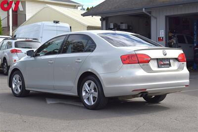 2012 Volkswagen Jetta TDI 4dr Sedan! 30 City MPG! 42 Hwy MPG! Bluetooth! Heated Leather Seats! Cruise Control! Multi-Function Trip Computer! All Weather Floor Mats! - Photo 2 - Portland, OR 97266