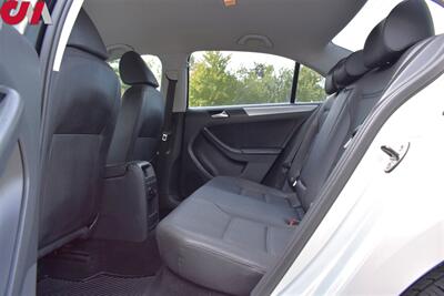 2012 Volkswagen Jetta TDI 4dr Sedan! 30 City MPG! 42 Hwy MPG! Bluetooth! Heated Leather Seats! Cruise Control! Multi-Function Trip Computer! All Weather Floor Mats! - Photo 18 - Portland, OR 97266