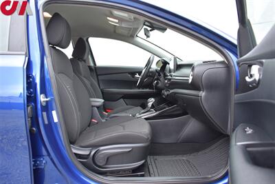 2019 Kia Forte S  4dr Sedan! 30 City MPG! 40 Hwy MPG! Back Up Camera! Lane Assist! Sport Drive Mode! Apple CarPlay! Android Auto! All Weather Floor Mats! - Photo 27 - Portland, OR 97266