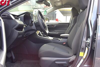 2022 Toyota RAV4 Hybrid LE  AWD 4dr SUV! Toyota Safety Sense 2.0! Blind Spot Monitor! Lane Assist! Rear View Camera! Lane Assist! 41 City MPG! 38 HWY MPG! Bluetooth! Trail/Sport/Eco/EV Modes! - Photo 10 - Portland, OR 97266