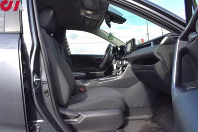 2022 Toyota RAV4 Hybrid LE  AWD 4dr SUV! Toyota Safety Sense 2.0! Blind Spot Monitor! Lane Assist! Rear View Camera! Lane Assist! 41 City MPG! 38 HWY MPG! Bluetooth! Trail/Sport/Eco/EV Modes! - Photo 23 - Portland, OR 97266