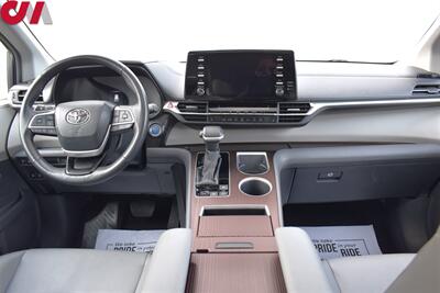 2024 Toyota Sienna XLE 8-Passenger  4dr Mini-Van**BY APPOINTMENT ONLY**Back Up Cam! Blind Spot Monitor! Lane Assist! Eco & Sport Drive Modes! Bluetooth! Heated Leather Seats! Sunroof!  Stow-Flat Third-Row Seats! - Photo 12 - Portland, OR 97266