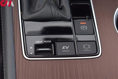 2024 Toyota Sienna XLE 8-Passenger  4dr Mini-Van**BY APPOINTMENT ONLY**Back Up Cam! Blind Spot Monitor! Lane Assist! Eco & Sport Drive Modes! Bluetooth! Heated Leather Seats! Sunroof!  Stow-Flat Third-Row Seats! - Photo 22 - Portland, OR 97266