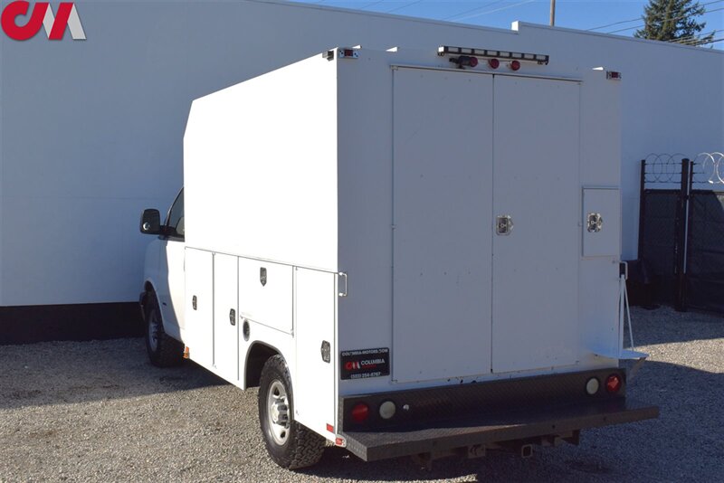 2006 Chevrolet Express 3500  2dr Commercial/Cutaway/Chassis 139-177 in. WB**BY APPOINTMENT ONLY**Heated Exterior Mirrors! Bulkhead Partition w/Door! Exterior Tool Storage! Shelving! Tow/Haul Mode! Blueooth!