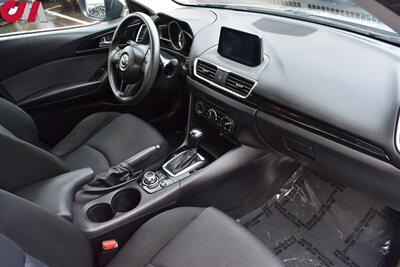 2015 Mazda Mazda3 i Sport  4dr Sedan 30 City/ 41 Highway MPG! Bluetooth! Navigation! Backup Camera! - Photo 12 - Portland, OR 97266