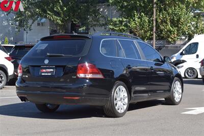 2014 Volkswagen Jetta SportWagen TDI  4dr Wagon 6A w/Sunroof! Bluetooth! Back-Up Camera! Heated & Powered Leather Seats! Roof Rails! Traction Control! Trunk Cargo Cover! 29MPG City! 39MPG Hwy! - Photo 5 - Portland, OR 97266
