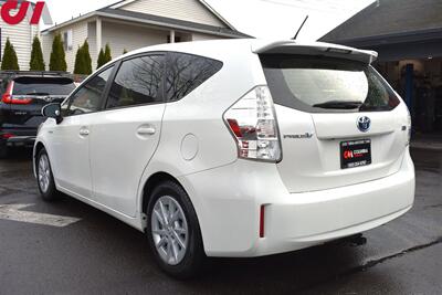 2013 Toyota Prius V Two  4dr Wagon Power, ECO & EV Modes! Bluetooth! Backup Camera! - Photo 2 - Portland, OR 97266