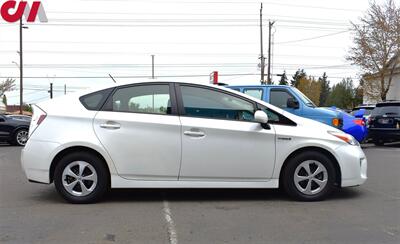 2015 Toyota Prius Four  4dr Hatchback! Touch-Screen with Back Up Camera! Navigation! EV, ECO, & Power Modes! Bluetooth w/Voice Activation! Heated Leather Seats! - Photo 6 - Portland, OR 97266