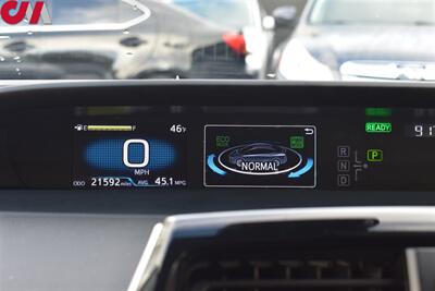 2022 Toyota Prius LE  4dr Hatchback Lane Assist! Collision Prevention! Parallel Parking Assist! Power, Eco, & EV Modes! Bluetooth! Wifi HotSpot! Trunk Cargo Cover! - Photo 15 - Portland, OR 97266