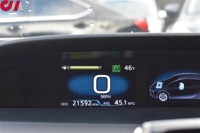 2022 Toyota Prius LE  4dr Hatchback Lane Assist! Collision Prevention! Parallel Parking Assist! Power, Eco, & EV Modes! Bluetooth! Wifi HotSpot! Trunk Cargo Cover! - Photo 17 - Portland, OR 97266