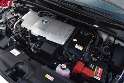 2022 Toyota Prius LE  4dr Hatchback Lane Assist! Collision Prevention! Parallel Parking Assist! Power, Eco, & EV Modes! Bluetooth! Wifi HotSpot! Trunk Cargo Cover! - Photo 32 - Portland, OR 97266