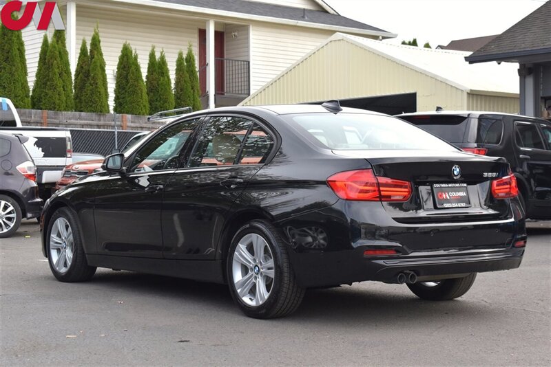 2016 BMW 328i  4dr Sedan SULEV/Turbocharged! Back Up Camera! Parking Assist! ECO & Sport Drive Modes! Navigation! Bluetooth! Sunroof! All Weather Mats!