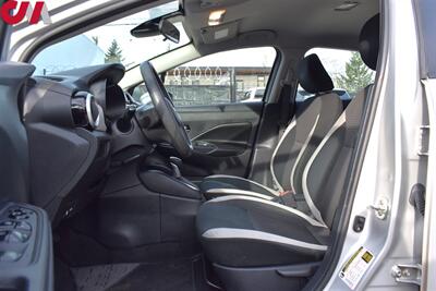 2020 Nissan Versa SV 4dr Sedan! Back-Up Camera! Blind Sot Monitor! Collision Mitigation! Park Assist! Bluetooth! Apple CarPlay! Android Auto! 32MPG City! 4MPG Hwy! - Photo 10 - Portland, OR 97266