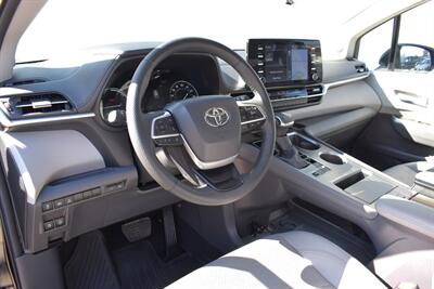 2024 Toyota Sienna Limited  AWD 4dr 7-Passenger Van!**APPOINTMENT ONLY**Adaptive Cruise Control! Lane Departure Alert! Pre-Collision System! Blind Spot Monitor! Rear Cross Traffic Alert! - Photo 3 - Portland, OR 97266