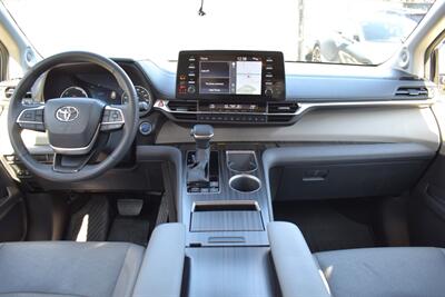 2024 Toyota Sienna Limited  AWD 4dr 7-Passenger Van!**APPOINTMENT ONLY**Adaptive Cruise Control! Lane Departure Alert! Pre-Collision System! Blind Spot Monitor! Rear Cross Traffic Alert! - Photo 14 - Portland, OR 97266