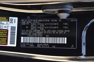 2024 Toyota Sienna Limited  AWD 4dr 7-Passenger Van!**APPOINTMENT ONLY**Adaptive Cruise Control! Lane Departure Alert! Pre-Collision System! Blind Spot Monitor! Rear Cross Traffic Alert! - Photo 40 - Portland, OR 97266