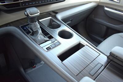 2024 Toyota Sienna Limited  AWD 4dr 7-Passenger Van!**APPOINTMENT ONLY**Adaptive Cruise Control! Lane Departure Alert! Pre-Collision System! Blind Spot Monitor! Rear Cross Traffic Alert! - Photo 26 - Portland, OR 97266