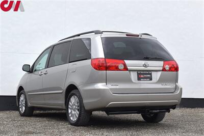 2008 Toyota Sienna LE 7-Passenger  AWD 4dr Mini-Van! Traction Control! Front & Side Curtain Airbags! Dual Sliding Doors! Tri-Zone Climate Control! Spacious 3rd Row! Flexible Cargo Space! - Photo 2 - Portland, OR 97266