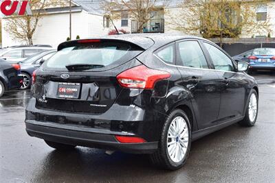 2017 Ford Focus Titanium  4dr Hatchback Bluetooth Voice Activation! Back Up Camera! Navigation! Heated Leather Seats! Heated Steering Wheel! Sunroof! - Photo 5 - Portland, OR 97266