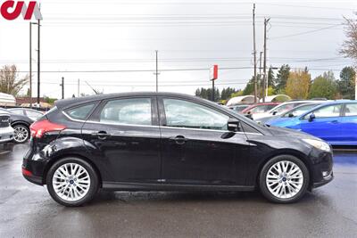 2017 Ford Focus Titanium  4dr Hatchback Bluetooth Voice Activation! Back Up Camera! Navigation! Heated Leather Seats! Heated Steering Wheel! Sunroof! - Photo 6 - Portland, OR 97266