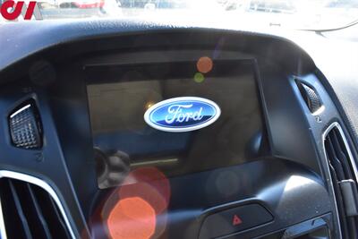 2018 Ford Focus SEL  4dr Sedan Touch-Screen w/Back Up Camera! Parking Sensors! Traction Control! Bluetooth! Sunroof! - Photo 15 - Portland, OR 97266