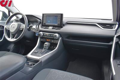 2021 Toyota RAV4 Hybrid XLE  AWD 4dr SUV**BY APPOINTMENT ONLY**Back-Up Cam! Blind Spot Monitor! Adaptive Cruise Control! Bluetooth! 5 Drive Modes! Heated Seats! Sunroof! Power Liftgate! - Photo 11 - Portland, OR 97266