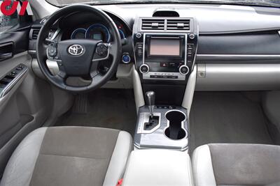 2012 Toyota Camry Hybrid XLE  4dr Sedan Touch-Screen w/Back Up Cam! Bluetooth! 40 City MPG! Eco & EV Modes! Heated Seats! Sunroof! - Photo 12 - Portland, OR 97266