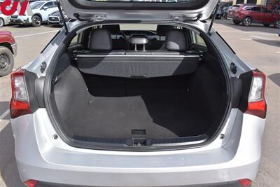 2022 Toyota Prius XLE 4dr Hatchback 51 City MPG! 47 Hwy MPG! Heated Leather Seats! Qi (wireless phone) Charging Station! EV, ECO, & POWER Modes! Back Up Camera! Bluetooth w/Voice Activation - Photo 35 - Portland, OR 97266
