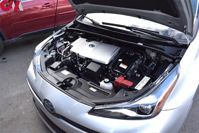 2022 Toyota Prius XLE 4dr Hatchback 51 City MPG! 47 Hwy MPG! Heated Leather Seats! Qi (wireless phone) Charging Station! EV, ECO, & POWER Modes! Back Up Camera! Bluetooth w/Voice Activation - Photo 36 - Portland, OR 97266