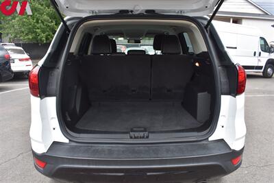 2019 Ford Escape SE  4dr SUV EcoBoost! Heated Cloth & Leather Seats! Wifi HotSpot! Apple Carplay & Android Auto! Backup Camera! Push Start! Amazing MPG! - Photo 24 - Portland, OR 97266