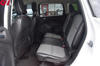2019 Ford Escape SE  4dr SUV EcoBoost! Heated Cloth & Leather Seats! Wifi HotSpot! Apple Carplay & Android Auto! Backup Camera! Push Start! Amazing MPG! - Photo 21 - Portland, OR 97266