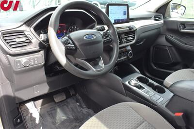 2022 Ford Escape Hybrid SE  AWD 4dr SUV!Adaptive Cruise Control! Lane Keeping System! Pre-Collision Assist w/ Automatic Emergency Braking! Blind Spot Monitoring! Rear Cross-Traffic Alert! - Photo 3 - Portland, OR 97266