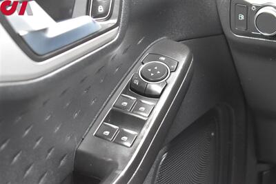 2022 Ford Escape Hybrid SE  AWD 4dr SUV!Adaptive Cruise Control! Lane Keeping System! Pre-Collision Assist w/ Automatic Emergency Braking! Blind Spot Monitoring! Rear Cross-Traffic Alert! - Photo 16 - Portland, OR 97266