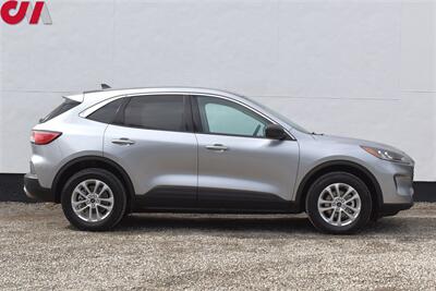 2022 Ford Escape Hybrid SE  AWD 4dr SUV!Adaptive Cruise Control! Lane Keeping System! Pre-Collision Assist w/ Automatic Emergency Braking! Blind Spot Monitoring! Rear Cross-Traffic Alert! - Photo 6 - Portland, OR 97266