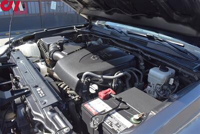 2017 Toyota Tacoma TRD Off-Road  +Appointment Only+ 4dr Double Cab 5.0 ft SB Back Up Cam! Blind Spot Monitor! Parking Assist! Navi! Bluetooth! Qi Charger! Tow PKG! Sunroof! Heated Seats! - Photo 23 - Portland, OR 97266