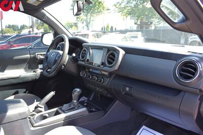 2017 Toyota Tacoma TRD Off-Road  +Appointment Only+ 4dr Double Cab 5.0 ft SB Back Up Cam! Blind Spot Monitor! Parking Assist! Navi! Bluetooth! Qi Charger! Tow PKG! Sunroof! Heated Seats! - Photo 11 - Portland, OR 97266