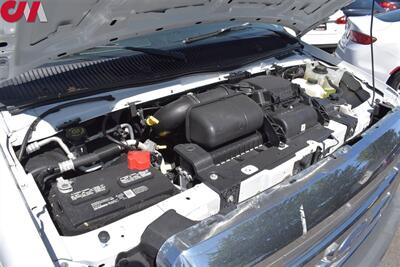 2022 Ford E-350 SD  2dr 138 in. WB SRW Cutaway Chassis Back Up Camera! Lane Assist! Bluetooth w/Voice Activation! Cruise Control! Traction Control! Tow Hitch! Pull-Out Loading Ramp! - Photo 27 - Portland, OR 97266