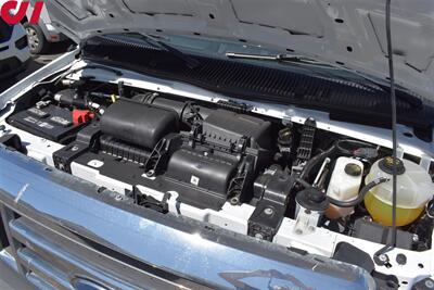 2022 Ford E-350 SD  2dr 138 in. WB SRW Cutaway Chassis Back Up Camera! Lane Assist! Bluetooth w/Voice Activation! Cruise Control! Traction Control! Tow Hitch! Pull-Out Loading Ramp! - Photo 28 - Portland, OR 97266