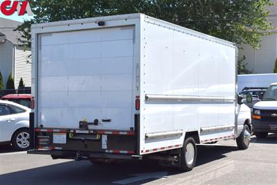 2022 Ford E-350 SD  2dr 138 in. WB SRW Cutaway Chassis Back Up Camera! Lane Assist! Bluetooth w/Voice Activation! Cruise Control! Traction Control! Tow Hitch! Pull-Out Loading Ramp! - Photo 5 - Portland, OR 97266