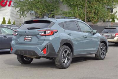 2024 Subaru Crosstrek Premium  AWD 4dr Crossover EyeSight Assist! X-Mode! SI-Drive! Back-Up Camera! Apple CarPlay! Android Auto! Trunk Cargo Cover! Roof Rails! - Photo 4 - Portland, OR 97266