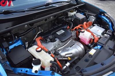 2016 Toyota RAV4 Hybrid Limited  AWD 4dr SUV! Toyota Safety Sense: Pre-Collision System! Blind Spot Monitor! Cross Traffic Alert & Lane Assist! Back Up Cam! Bluetooth! Eco & Sport Modes! Heated Leather Seats! Sunroof! Roof-Rack! - Photo 30 - Portland, OR 97266