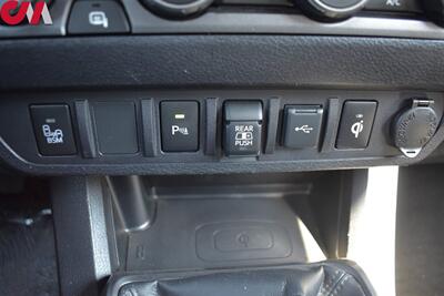 2020 Toyota Tacoma TRD Off-Road  4X4 4dr Double Cab 5.0 ft SB Back Up Cam! Navi! Blind Spot Monitor! Park Assist! Bluetooth! Qi Wireless Charger! Heated Seats! Tow Pkg! - Photo 20 - Portland, OR 97266