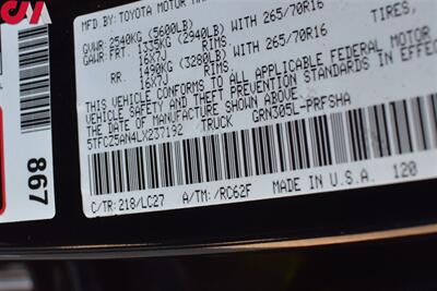 2020 Toyota Tacoma TRD Off-Road  4X4 4dr Double Cab 5.0 ft SB Back Up Cam! Navi! Blind Spot Monitor! Park Assist! Bluetooth! Qi Wireless Charger! Heated Seats! Tow Pkg! - Photo 29 - Portland, OR 97266