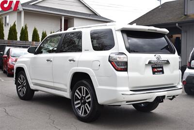 2018 Toyota 4Runner SR5  AWD 4dr SUV 3rd-Row Seating! Parking Assist! Hill Start Assist! Navigation! Back up Cam! Bluetooth w/Voice Activation! Heated Leather Seats! Sunroof! - Photo 2 - Portland, OR 97266